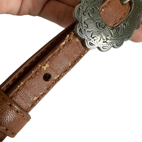 Boho Belt Women’s sz. SMALL Brown w/ Floral Silver Plated Embellishment - Picture 6 of 7